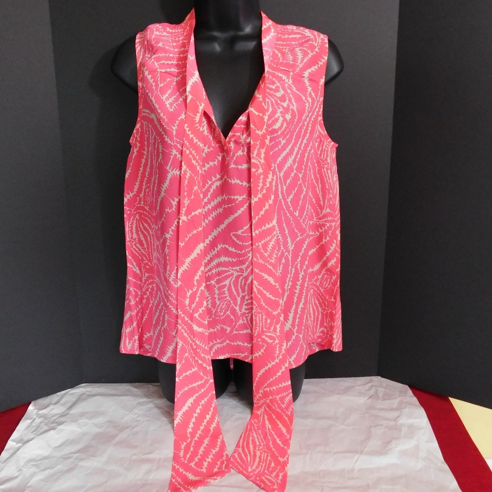 LILLY PULITZER SILK BOW SLEEVELESS BLOUSE - Picture 2 of 8
